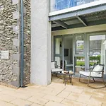 1 Bed In Oc-s32477 *