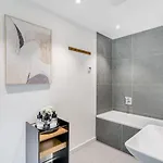 Апартаменты 1 Bed In Oc-s32477